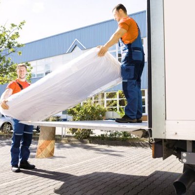 Illustation d'un déménagement de la formule #7 : Complète by  